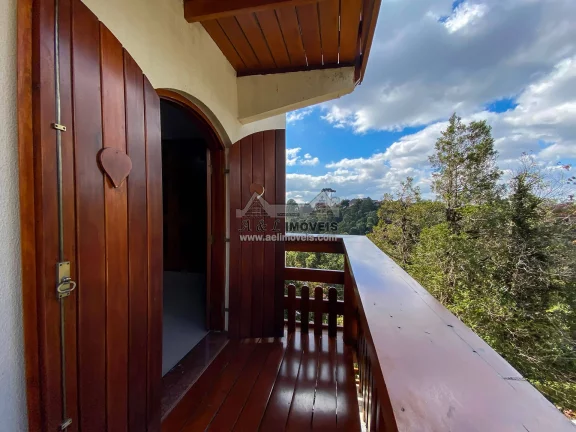 Imagem Apartamento à venda em Campos do Jordão - Com 03 dormitórios