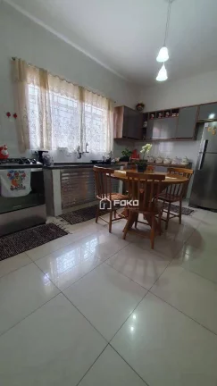 Imagem Casa com 3 dormitórios, 244 m² - venda por R$ 1.200.000,00 ou aluguel por R$ 6.432,00/mês - Vila Galvão - Guarulhos/SP