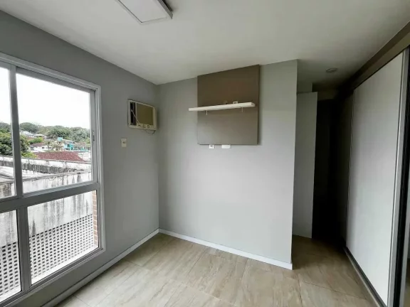 Imagem Apartamento com 3 dormitórios sendo 1 suíte e 1 vaga de garagem em Joinville/SC