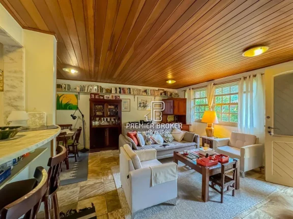 Imagem Casa à venda, 112 m² por R$ 680.000,00 - Albuquerque - Teresópolis/RJ