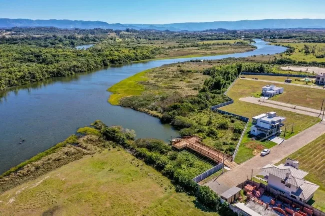 Imagem Casa 4 dormitórios em condominio fechado