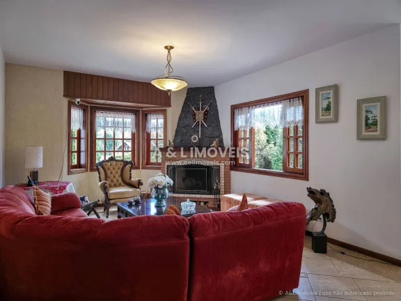 Imagem Casa à Venda na Aldeia Austríaca em Campos do Jordão - 6 Suítes e 640 m²