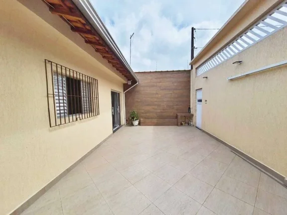 Imagem Casa reformada isolada 2 dormitórios no Jardim Japurá