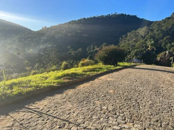 Imagem Terreno para Venda em Teresópolis / RJ no bairro Albuquerque