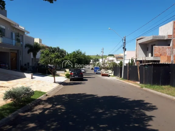 Imagem Terreno à Venda no Condomínio Yucatan - Oportunidade Única para Construir o Lar dos Seus Sonhos!
...