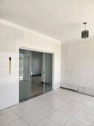 Imagem Casa no bairro Sol Nascente à venda - Ótima localização e espaços amplos