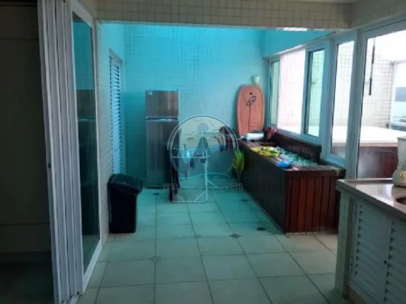 Imagem Luxuoso apartamento à venda em Ubatuba-SP, no bairro Praia Grande, com 5 quartos, 5 suítes, 1 sala, 7 banheiros, 4 vagas de garagem e 330m² de área.