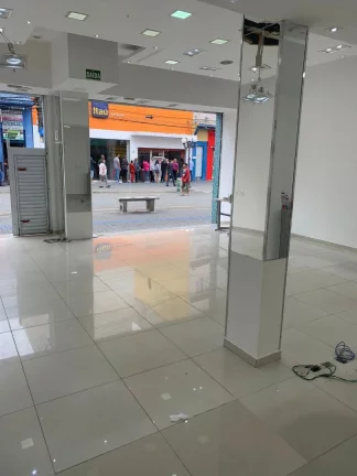 Imagem Salão para alugar, 120 m² por R$ 25.300,00/mês - Vila Romanópolis - Ferraz de Vasconcelos/SP