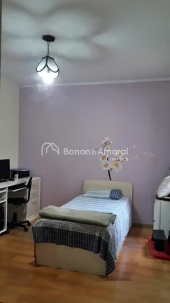 Imagem Casa à venda, 3 quartos, no Jardim Santa Genebra, Campinas, SP.
Casa térrea com 3 quartos, sendo u...