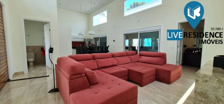 Imagem Casa Térrea, Alto Padrão, 4 Suítes e Piscina no Parque da Fazenda