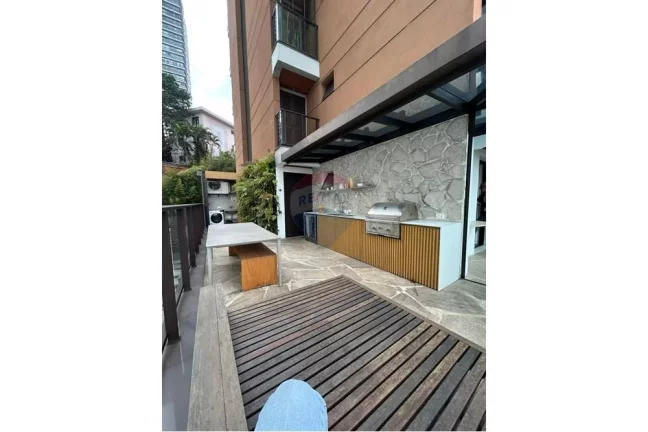 Imagem Apartamento Garden que se destaca pela localização no bairro charmoso da Vila Madalena, com 2 dormitórios, sendo 1 suite, 2 banheiros e 1 vaga .