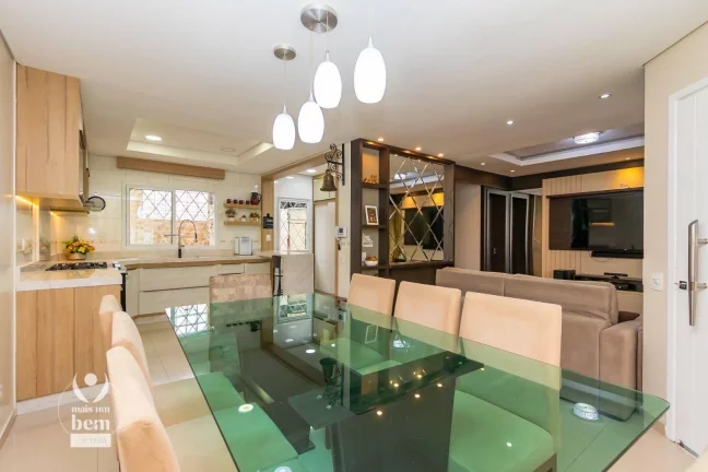 Imagem Sobrado em CONDOMÍNIO FECHADO com 3 Suítes, 2 Vagas, Área Gourmet à venda, 160 m² por R$ 869.900 - Xaxim - Curitiba/PR