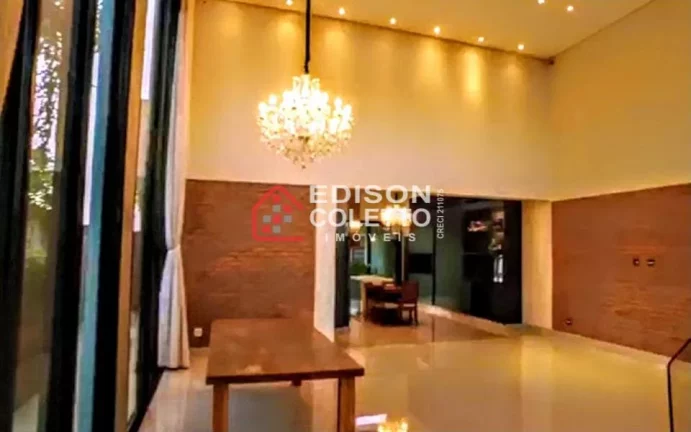 "Pronto para Morar" Casa no Condomínio Park Campestre com 4 suites com área intima