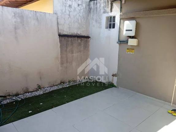 Imagem Casa com 3 dormitórios à venda, 180 m² por R$ 850.000 - Araçás - Vila Velha/ES