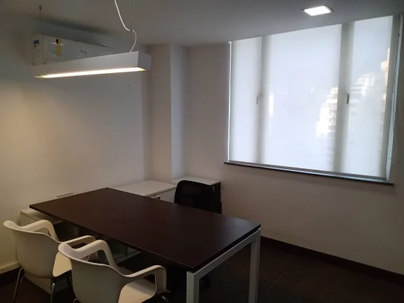 Imagem À VENDA E LOCAÇÃO - EXCELENTE ANDAR COMERCIAL NO CENTRO RJ
