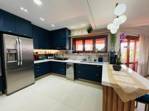 Imagem Elegante Sobrado com Área Gourmet e 3 Suítes no Condomínio Terras do Caribe em Valinhos