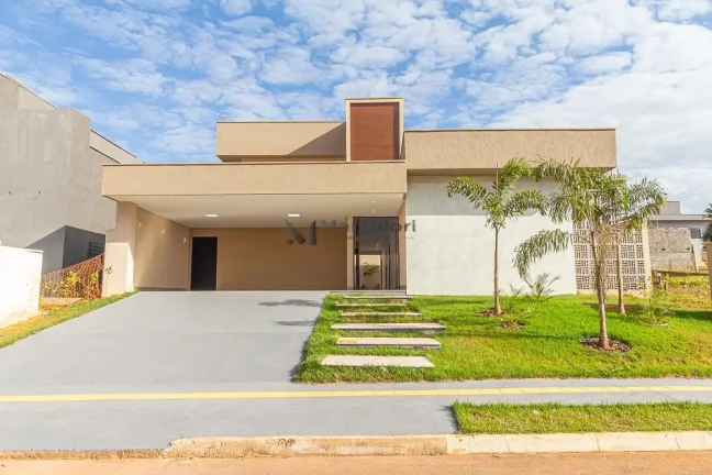Casa Térrea Alto Padrão no Portal do Sol Golfe Clube Goiânia