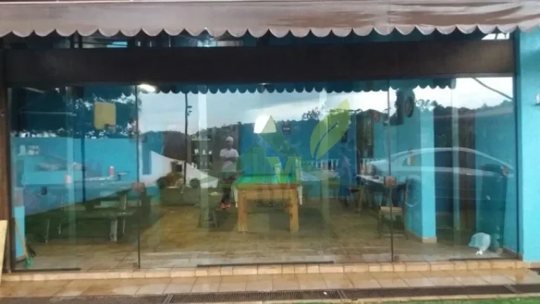 Imagem Encante-se com Esta Chácara Exclusiva em Atibaia, a Apenas 3 km do Asfalto!