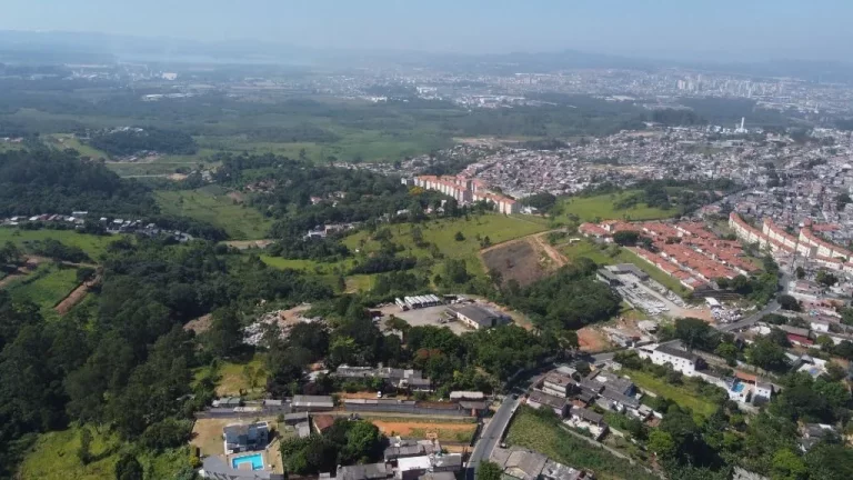 Imagem Terreno à venda, 1244 m² por R$ 300.000,00 - Recreio Sertãozinho - Suzano/SP