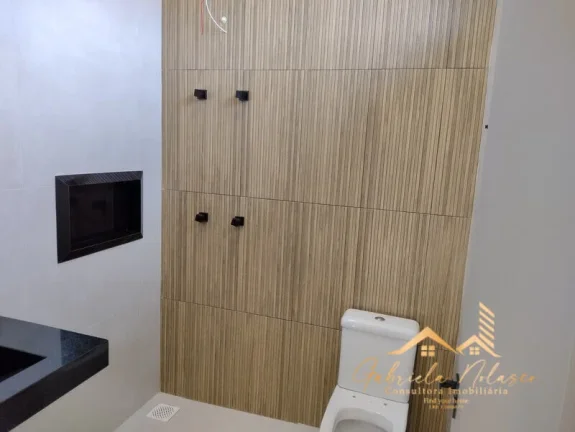 Imagem Casa Alto Padrão em Condomínio