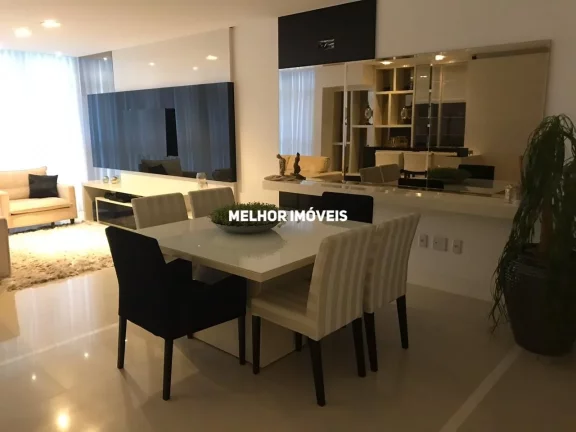 Imagem Apartamento Alto Padrão à Venda com 03 Suítes, Localizado no Centro de Balneário Camboriú - SC