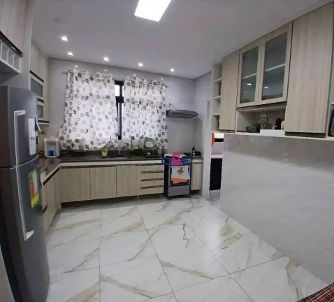 Imagem Casa com 6 dormitórios à venda, 268 m² por R$ 1.200.000 - Embaré - Santos/SP