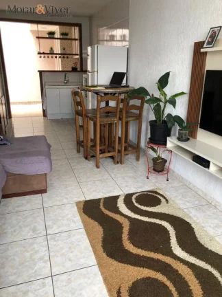 Imagem Sobrado para Venda em São José dos Pinhais, Costeira, 3 dormitórios, 1 suíte, 3 banheiros, 1 vaga