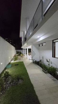Imagem Casa de 1º andar com varanda/sacada ampla e projetadosà 300 metros da praia do Bessa/Jardim Oceania. CA0191