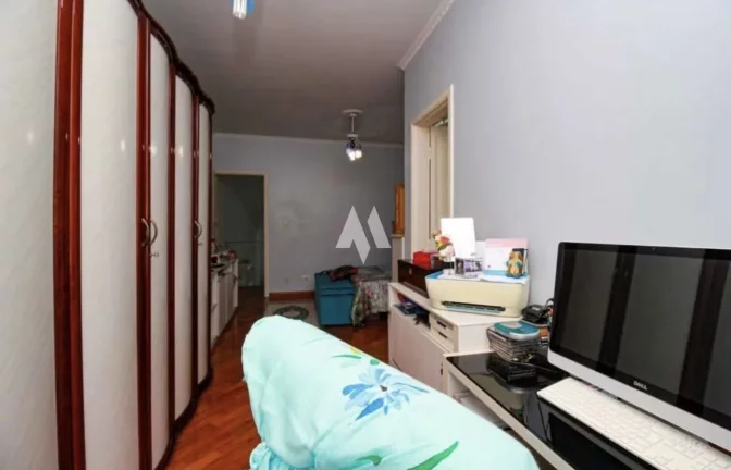 Imagem Casa isolada á venda em Santos !