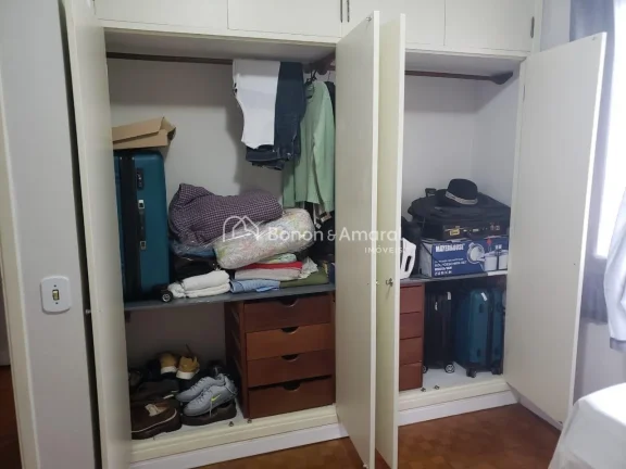 Imagem Este imóvel conta com dois dormitórios, dois banheiros, sala de estar integrada à sala de jantar,...