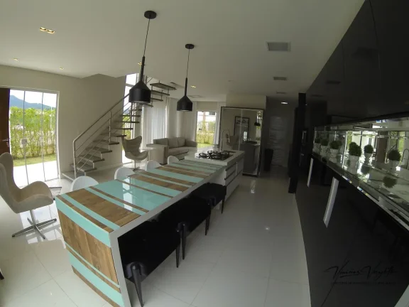 Imagem Casa em Condomínio para Venda em Balneário Camboriú / SC no bairro Barra