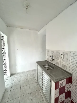 Sobrado com 1 quarto para alugar no Mutuá