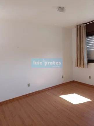 Imagem AP. térreo elevado, ensolarado, banheiro auxiliar, sacada com churrasqueira