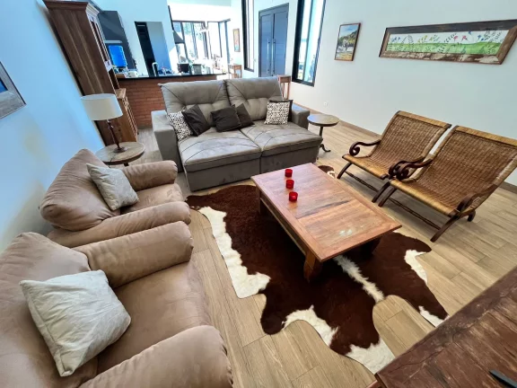 Imagem Belissima casa a venda no Condomínio Riviera de Santa Cristina XIII - Paranapanema.
