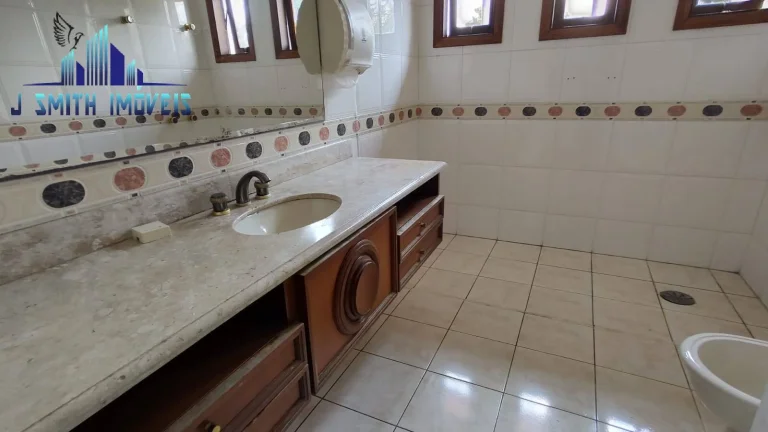 Imagem CASA EM TERRENO 4.072m². ZONA MISTA. PERFIL DE CHÁCARA OU COMERCIAL.