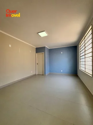 Imagem Excelente Imóvel Comercial para Locação na Vila Seixas, Ribeirão Preto-SP: 3 Quartos, 2 Salas, 2 Banheiros, 3 Vagas de Garagem!