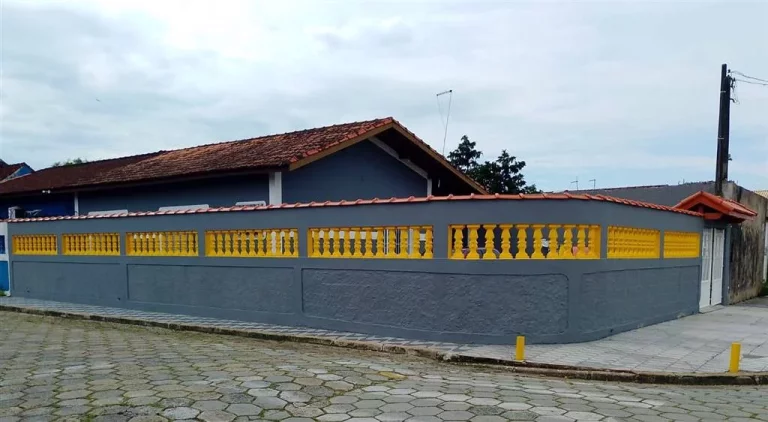 Imagem CASA COM 170 m² - MARACANÃ - PRAIA GRANDE SP