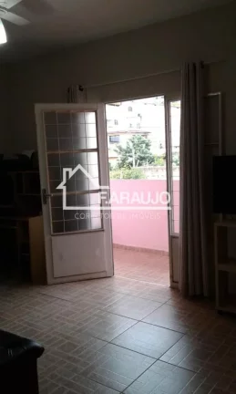 Imagem Casa à venda em Jardim Ana Maria com 234m² 3 quartos, 2 vagas