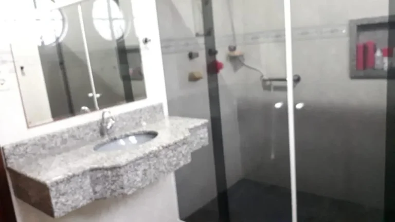 Imagem Casa para Venda por R$600.000,00 com 210m², 1 dormitório, 2 suites e 3 vagas - Jardim catarina, São paulo / SP - Cód. BDI37438