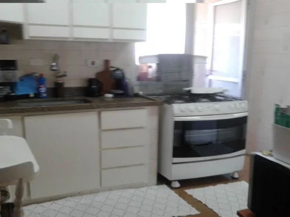 Imagem Apartamento contendo 2 quartos com armário embutido sendo 1 suite, sala 2 ambientes de estar e jant...