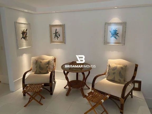 Imagem PITANGUEIRAS- UM VERDADEIRO LUXO DE APARTAMENTO , FINO ACABAMENTO , GARAGEM DEMARCADA NO PRÉDIO.