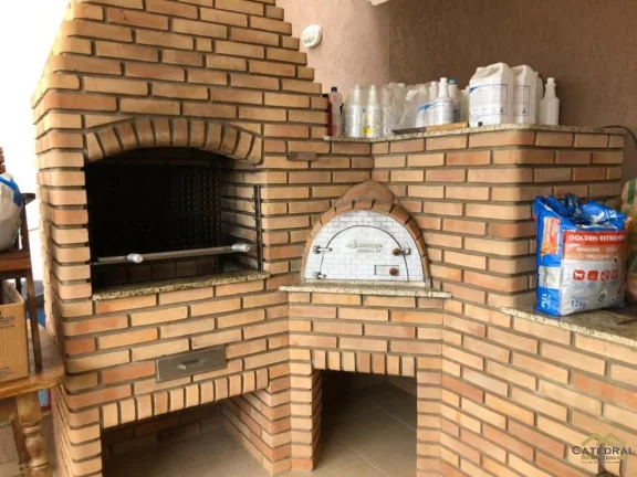 Imagem Casa à venda em Condomínio no Bairro do Caxambu em Jundiaí