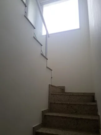 Imagem Oportunidade Sobrado 4 Dorms sendo uma Suíte – Villa Branca