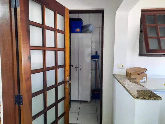 Imagem Casa com 5 dormitórios à venda, 242 m² por R$ 700.000,00 - Centro - Poá/SP