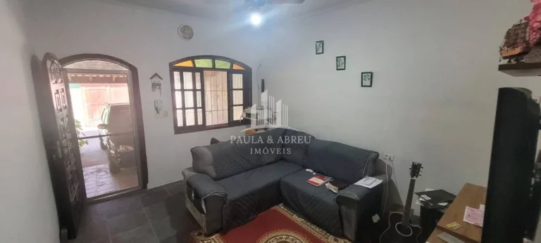 Imagem Casa TÉRREA 262 m² Escritura na Praia 2 Dormitórios 1 Banheiro + 1 Cômodo Grande com 1 Banheiro, Área de Churrasco Grande + 1 Banheiro, 4 Vagas, 5 minutos de Carro da Praia de Itanhaém-SP