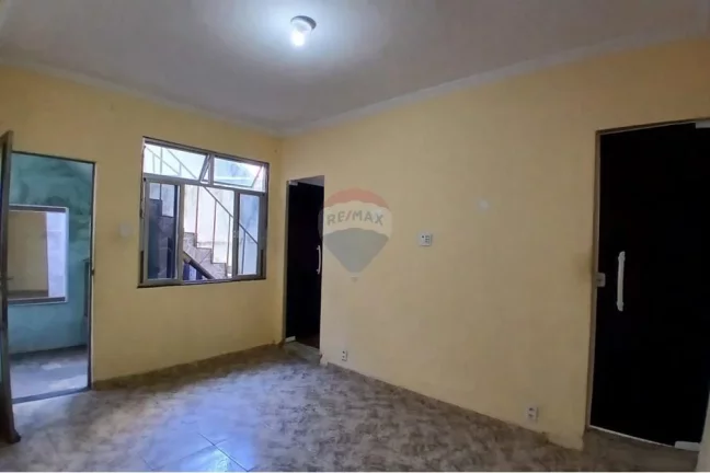 Imagem Casa à venda com 2 quartos, 52 m² em Oswaldo cruz, Rio de Janeiro.