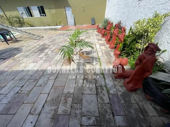 Imagem CASA AMPLA COM ÁREA GOURMET, PISCINA E CASA EXTRA