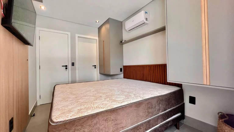 Imagem Apartamento com 3 dormitórios à venda, 117 m por R$ 3.900.000,00 - Riviera