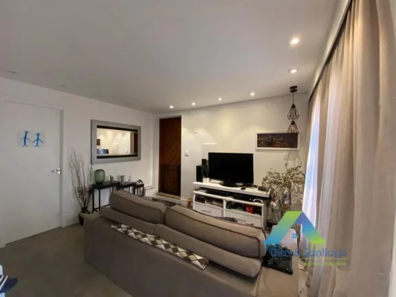 Imagem Sobrado com 4 Quartos e 5 banheiros à Venda, 180 m² por R$ 899.900