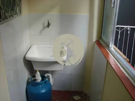 Imagem VENDO APARTAMENTO LOCALIZADO NA RUA ALEXANDRE MARTINS, RUA DO SHOPPING PRAIAMAR, PERTO DO SESC, PADA...